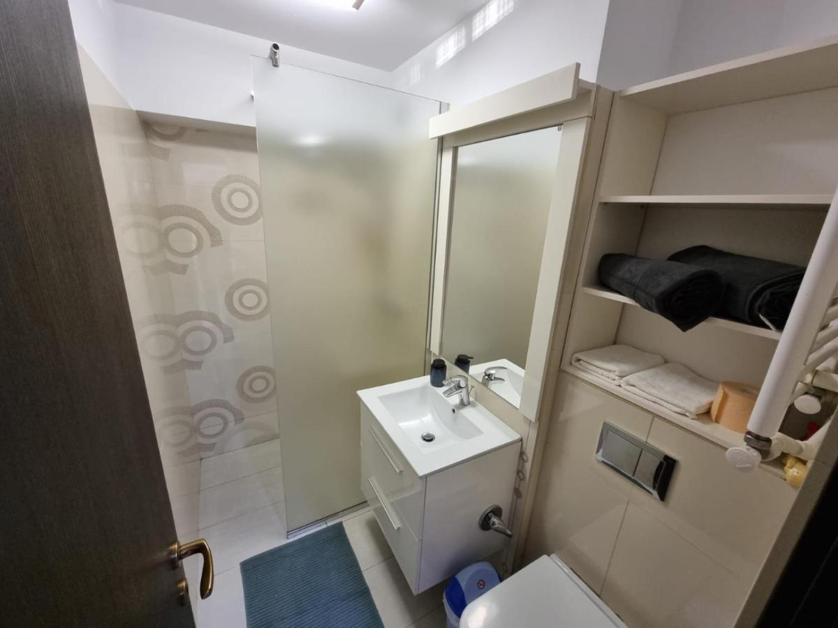 Oana Luxury Home Bukares Bagian luar foto